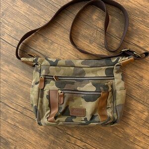 Kemy’s Camo Crossbody Bag | Multi-Zip Canvas Utility Purse